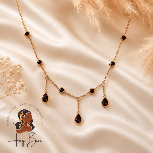 Black Stone Drop Necklace – Gold Chain Minimal Jewellery for Women