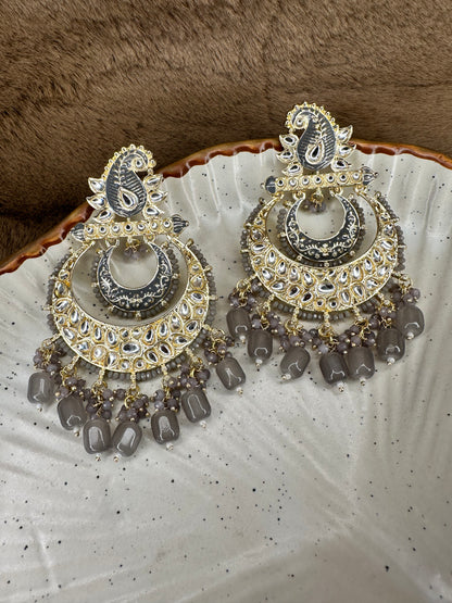 Antique Gray Silver Earrings by HeyBae