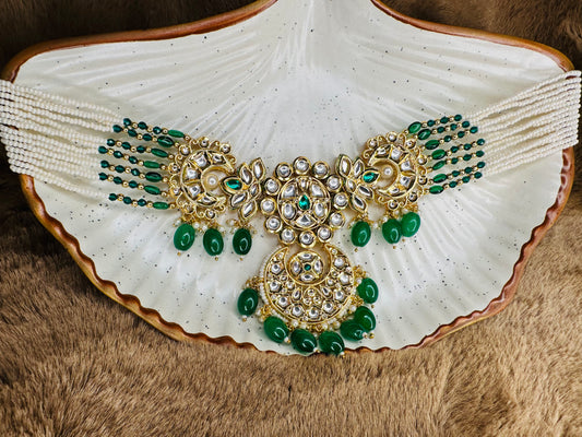 green-kundan-necklace-set-pearl-earrings-ethnic-wear
