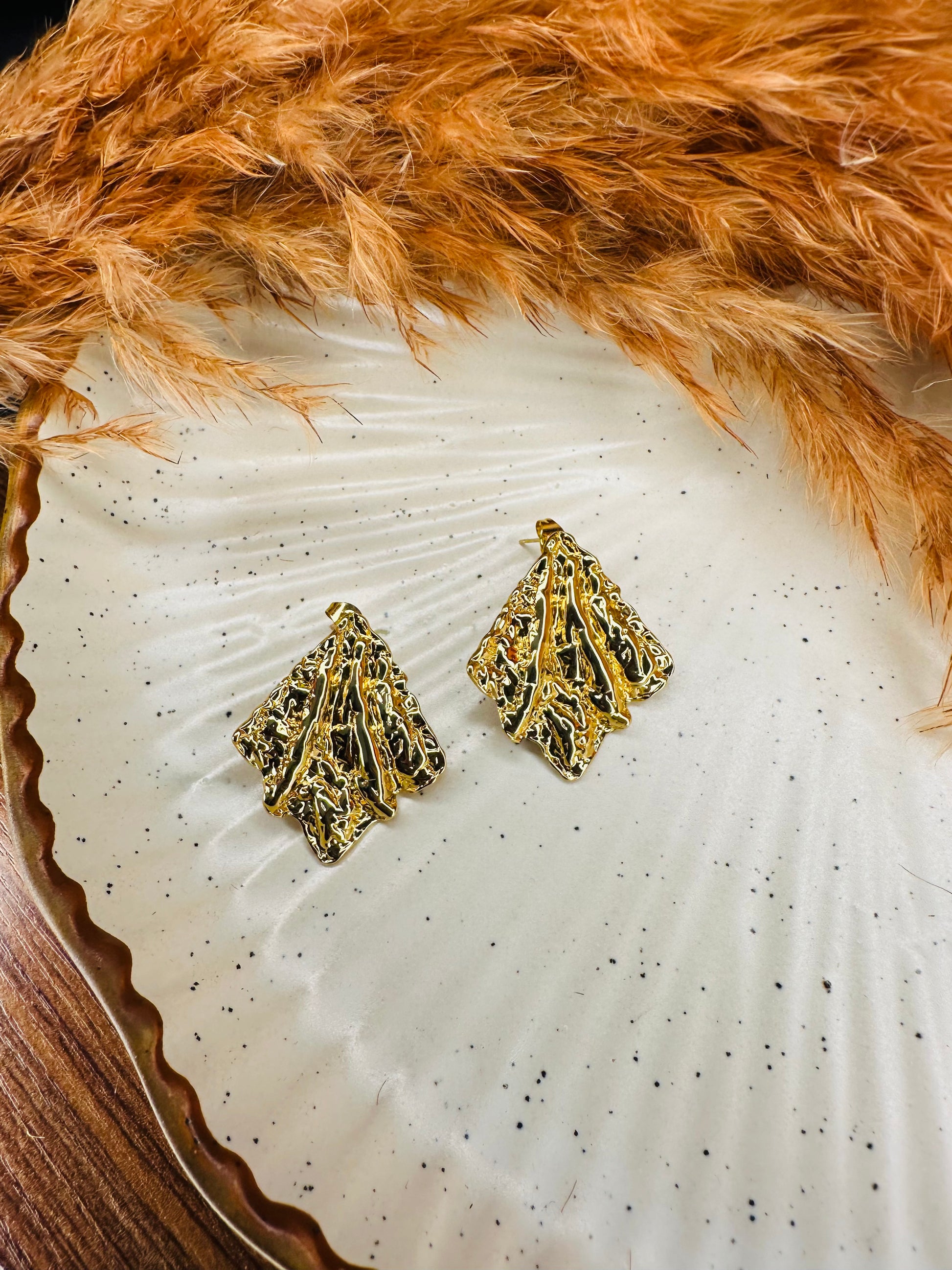Close-up Detailing of HeyBae Gold-Tone Abstract Leaf Earrings