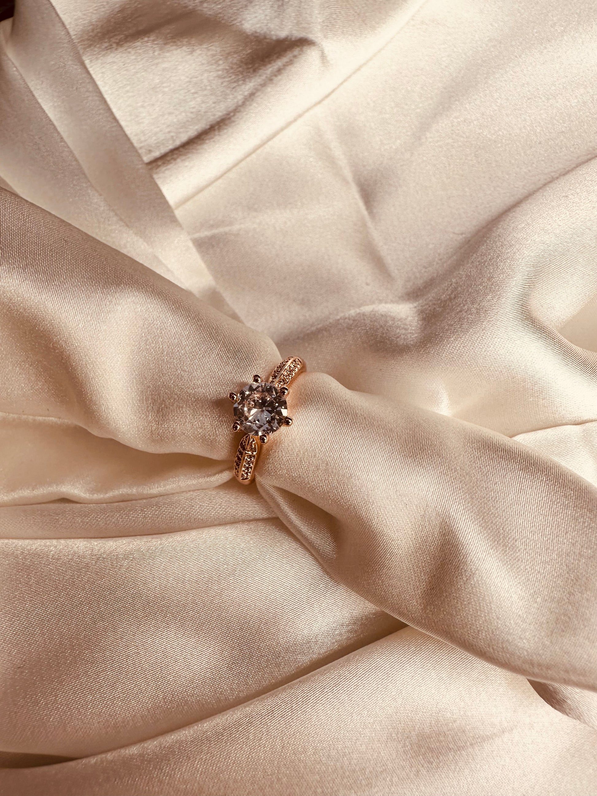 HeyBae AD Solitaire Ring set – adjustable stainless steel jewelry in gold, rose gold & silver