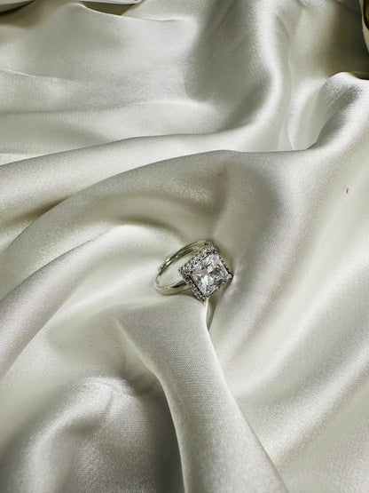 HeyBae Adjustable American Diamond Solitaire Ring – Stainless Steel
