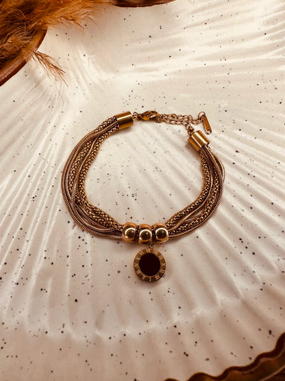 Durable anti-tarnish stainless steel gold bracelet for daily wear