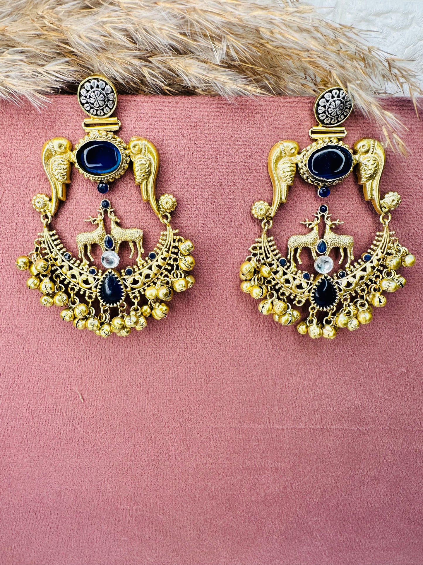 HeyBae Antique Floral Drop Earrings