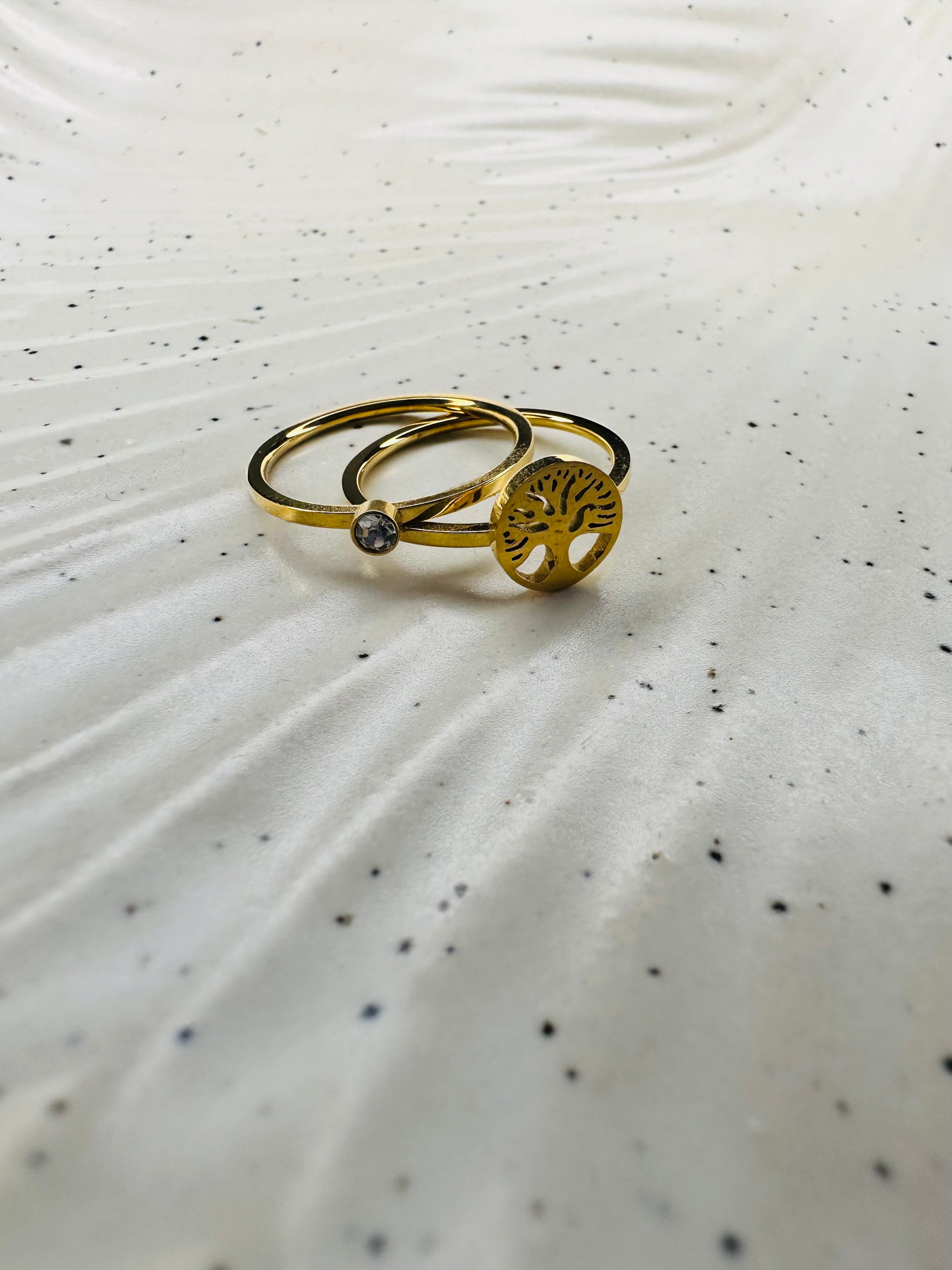 HeyBae Clover and Solitaire Dual Ring Combo – Gold Anti-Tarnish Stainless Steel
