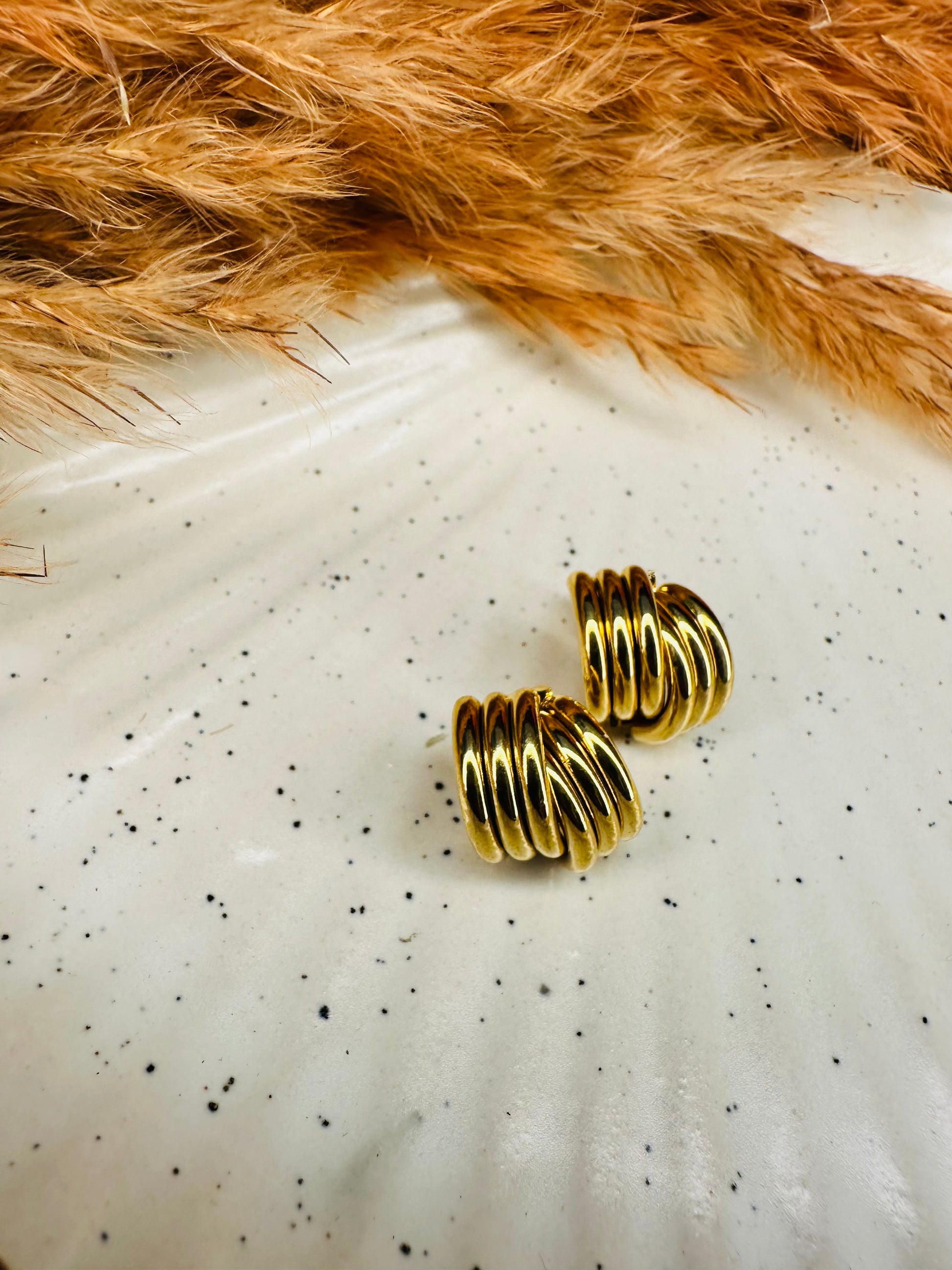 Model Wearing HeyBae Gold-Tone Coil Hoop Earrings