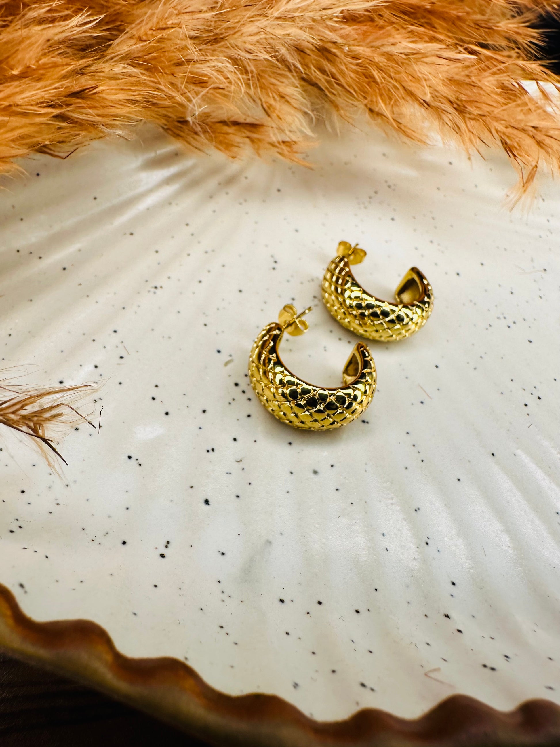 Durable gold plated textured hoop earrings for parties