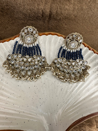 Detailed craftsmanship of HeyBae Blue Bead and Pearl Kundan Earrings