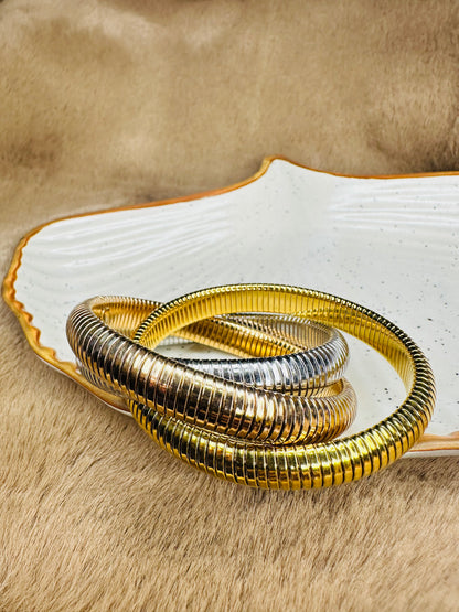 Modern Spiral Gold Bracelet for Women – Stretchable Chunky Kada