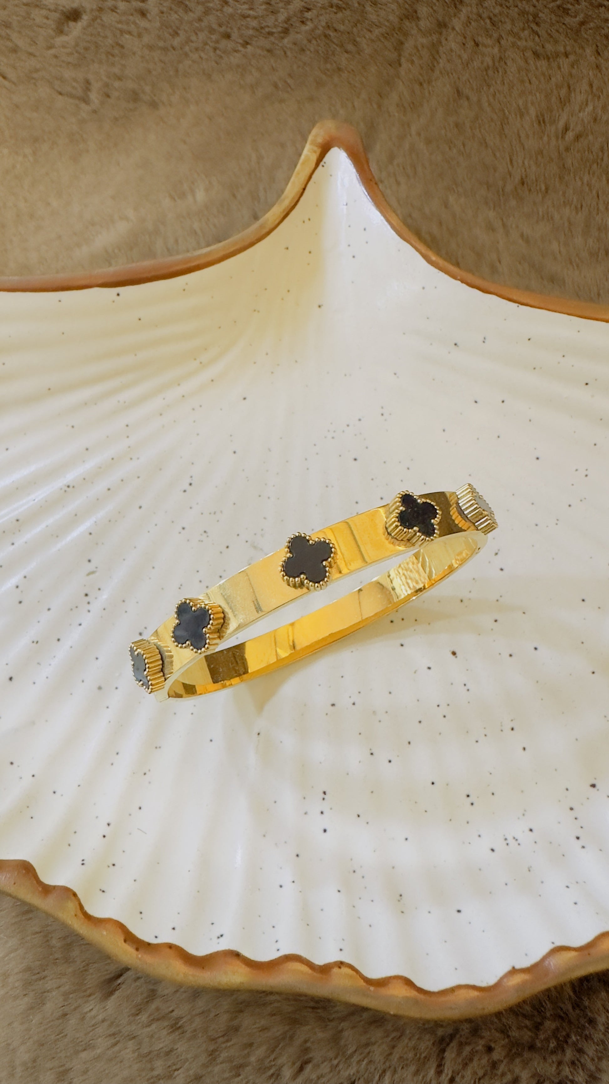 heybae-multi-black-clover-gold-plated-bangle-bracelet