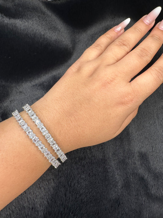 HeyBae Sparkling Silver AD Bangle Size 2.4 & 2.6 – Silver finish with American Diamond shine