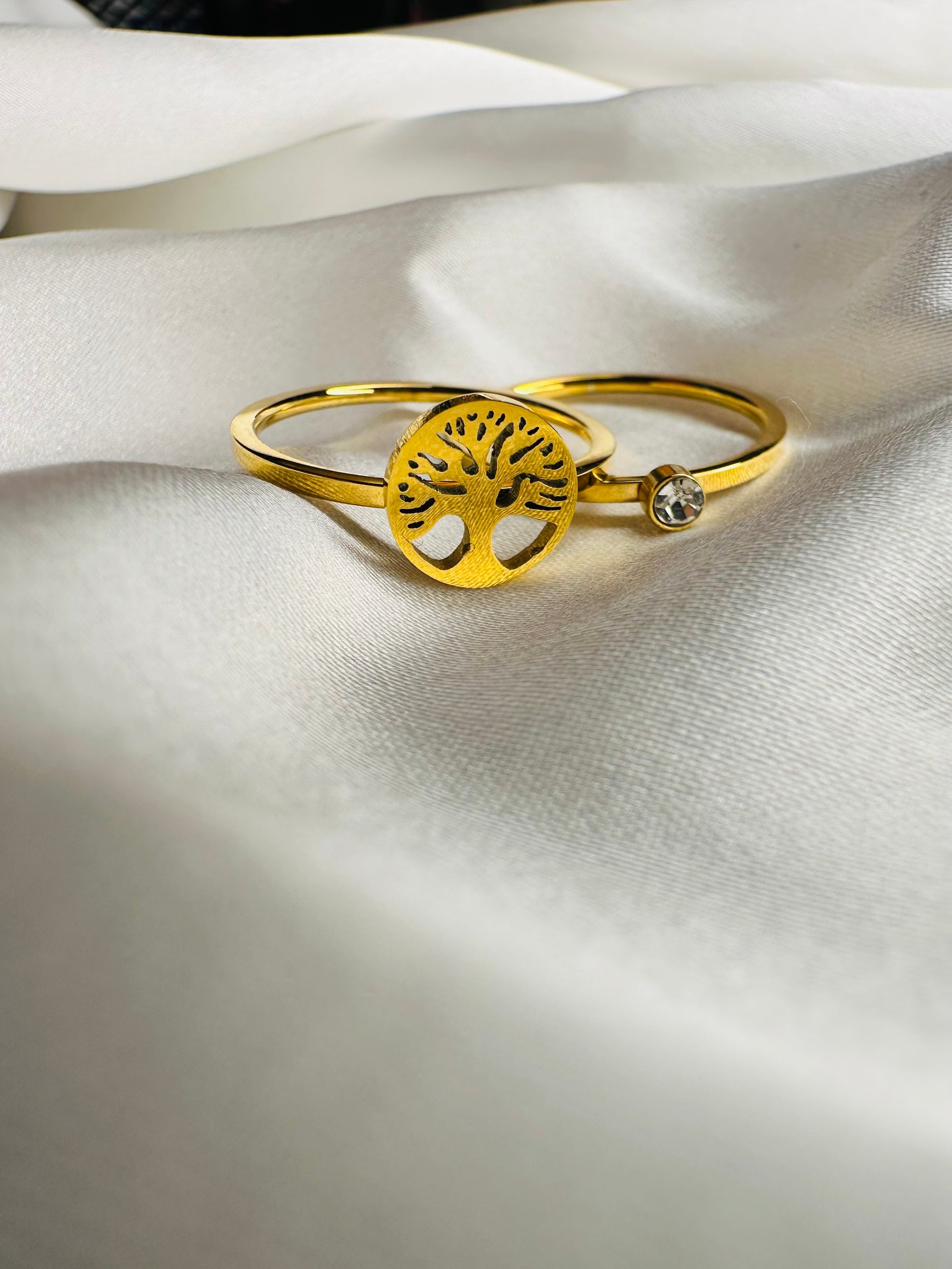 HeyBae Stainless Steel Clover and Solitaire Ring Pair – Gold Finish