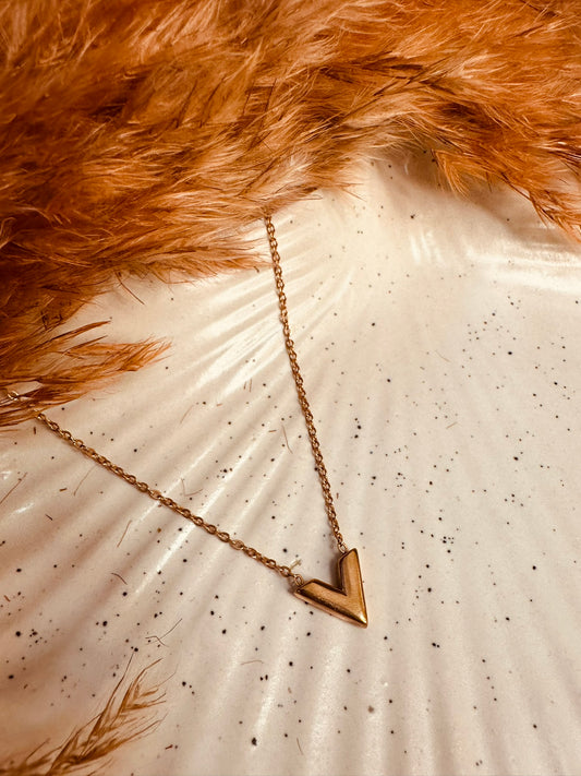 HeyBae V pendant necklace for women in gold stainless steel