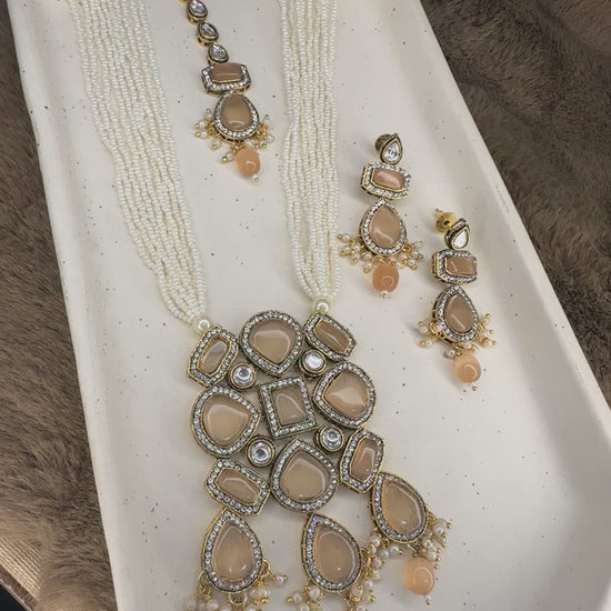 Multistrand Pearl Necklace with Pendant
