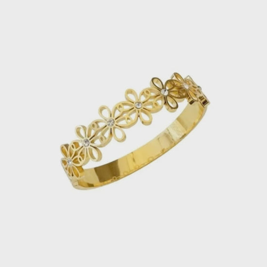 flower shaped anti tarnish bracelet with stone_