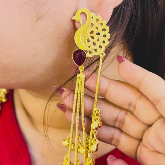 Antique Gold Geometric Earrings by HeyBae